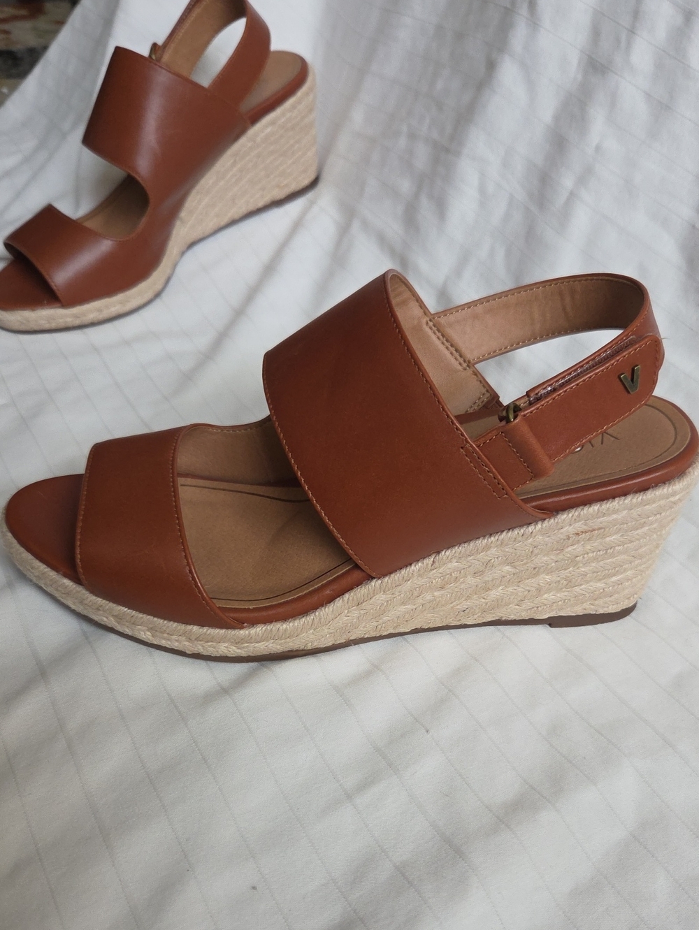 Vionic Brown Espadrille Wedge Sandals Sz 10